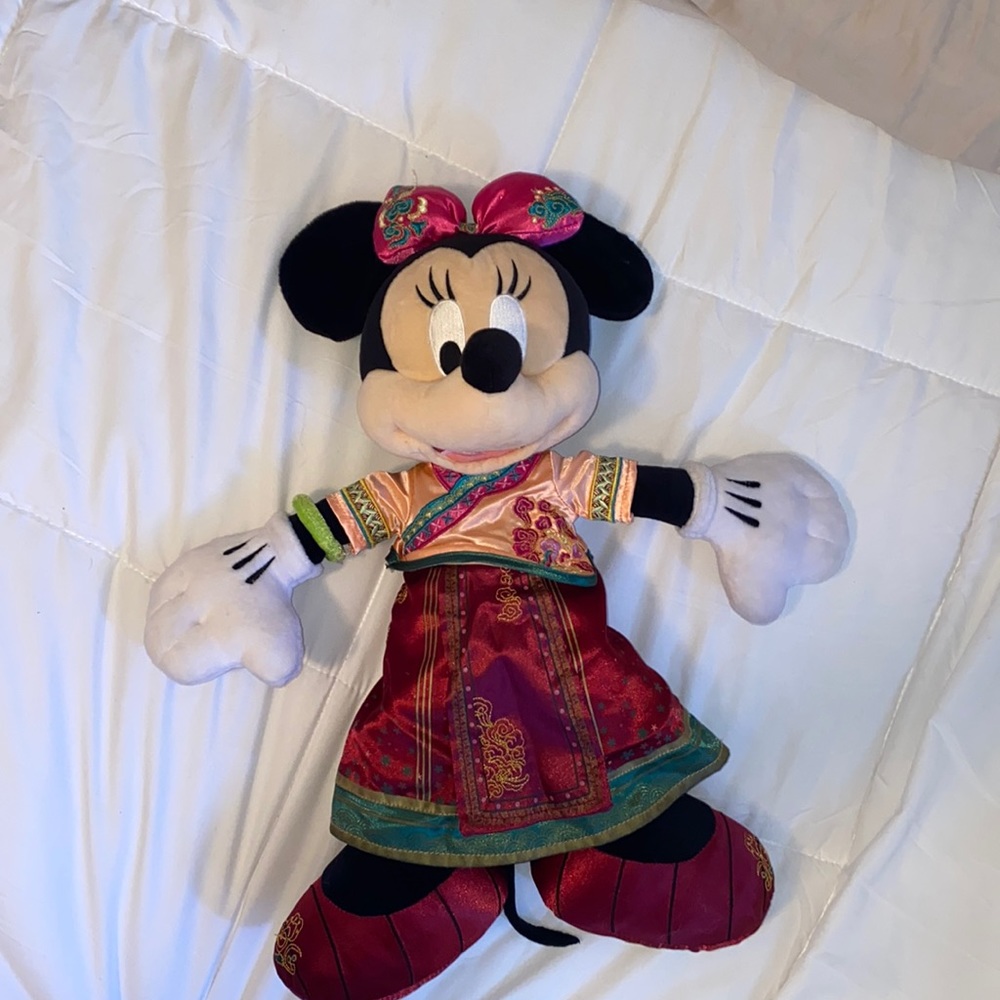 Minnie Mouse Disney plush